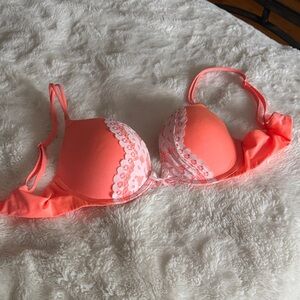 Victoria's Secret Vibrant Coral and White Lace Bra. Size 32C. Great condition.